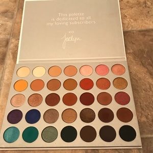 Jaclyn Hill Eyeshadow Palette
